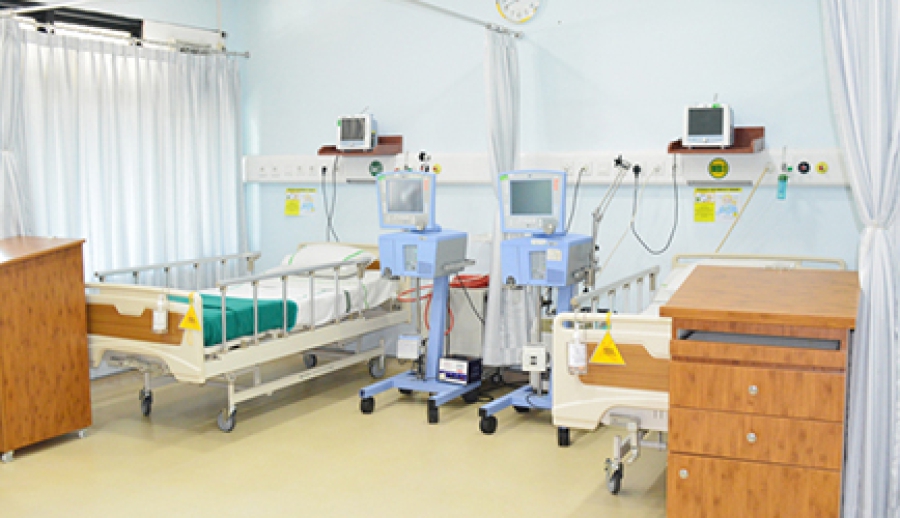 ICU (Intensive Care Unit)